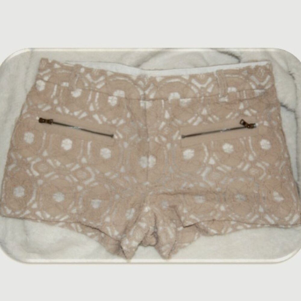 NWOT RACHEL Rachel Roy Lace Shorts Women Size 4